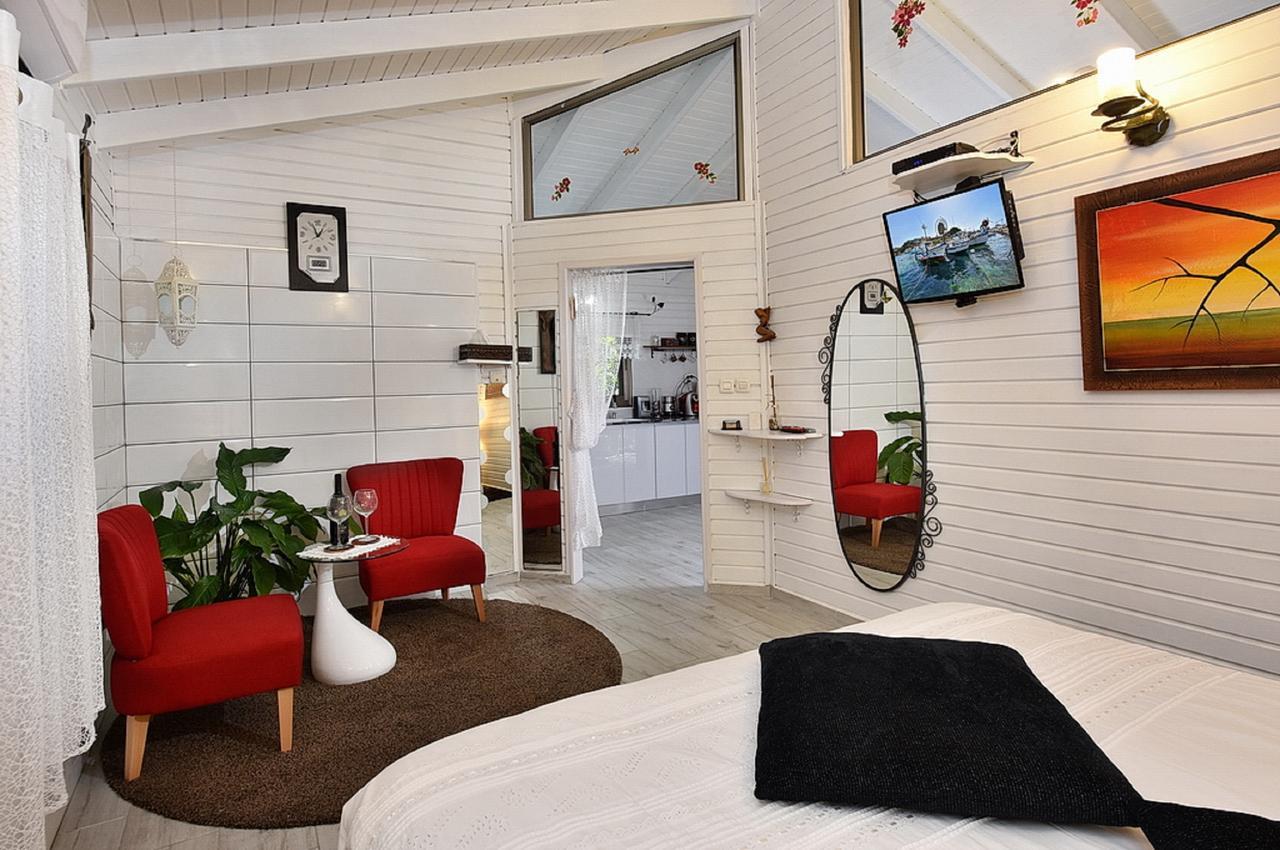 Lodge On The Sea Shave Ziyyon Buitenkant foto