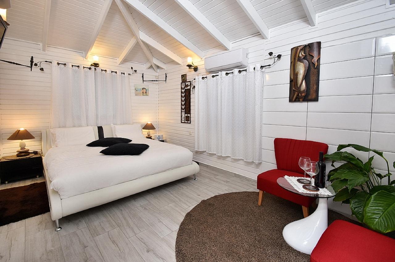 Lodge On The Sea Shave Ziyyon Buitenkant foto